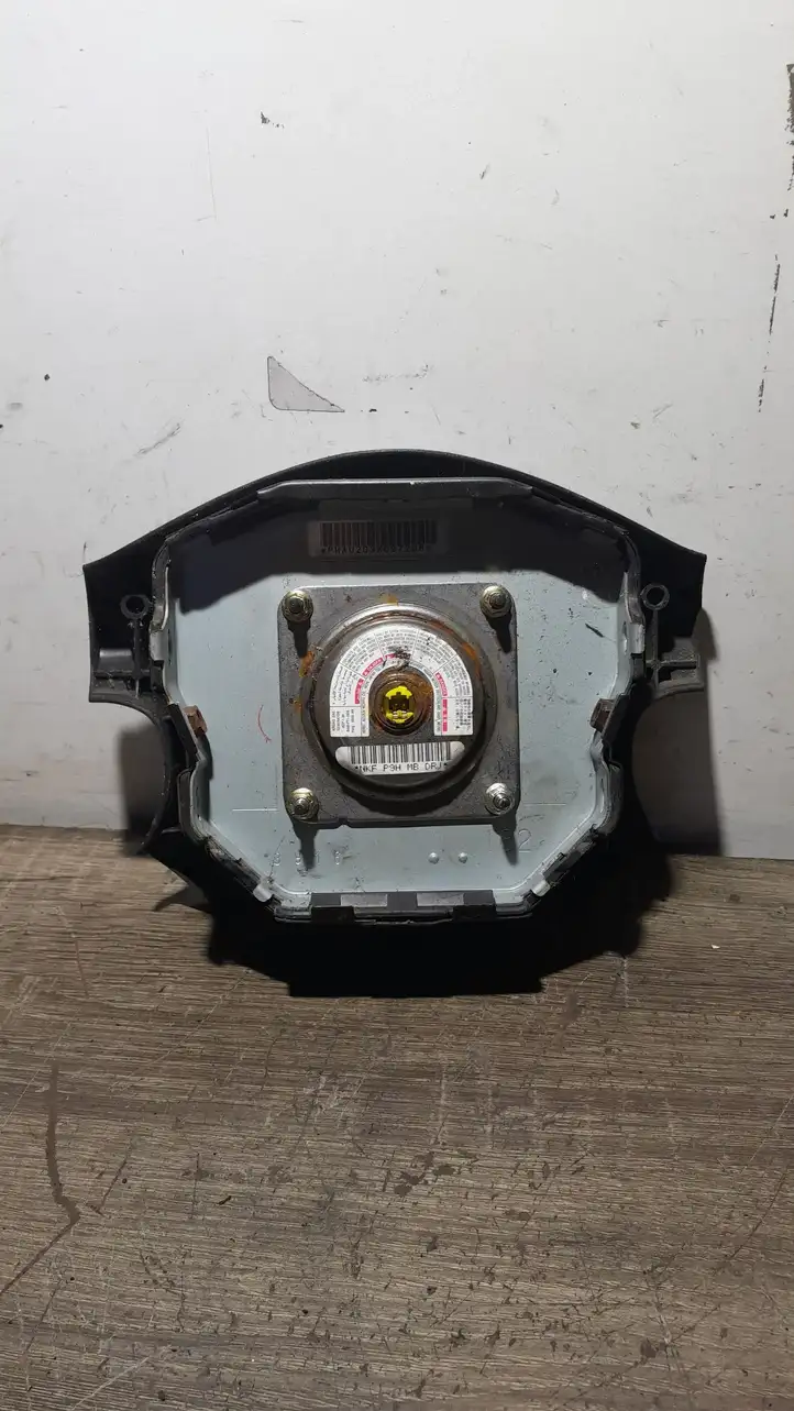 Nissan Primera (2001 - 2008) Подушка безопасности руля — фото 3