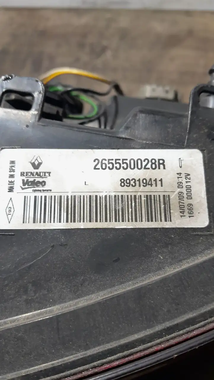 Renault Megane III (2009 - 2016) 265550028R Задний фонарь в крышке багажника — фото 3