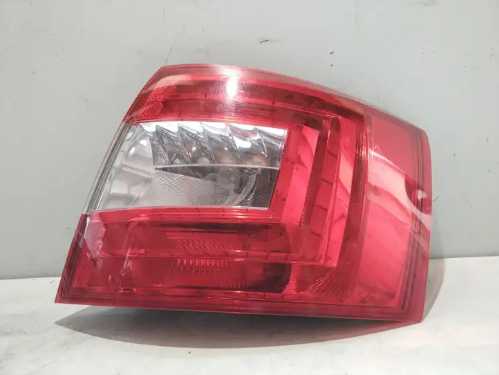Skoda Octavia Mk3 (5E) (2013 - 2019) 5E9945096 Задний фонарь в кузове — фото 1
