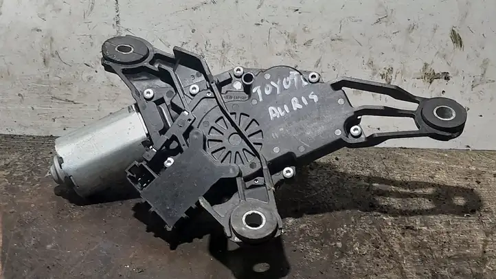 Toyota Auris 150 (2006 - 2012) 0390201825 Двигатель стеклоочистителя заднего стекла — фото 1