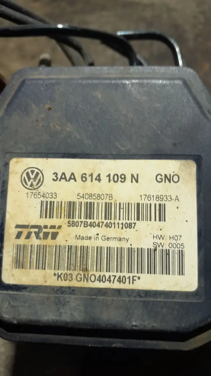 Volkswagen PASSAT B7 (2011 - 2014) 3AA614109N ABS блок — фото 3