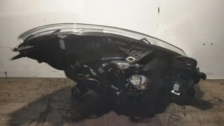 Renault Clio III (2005 - 2012) 7701061071 Передняя фара — фото 2