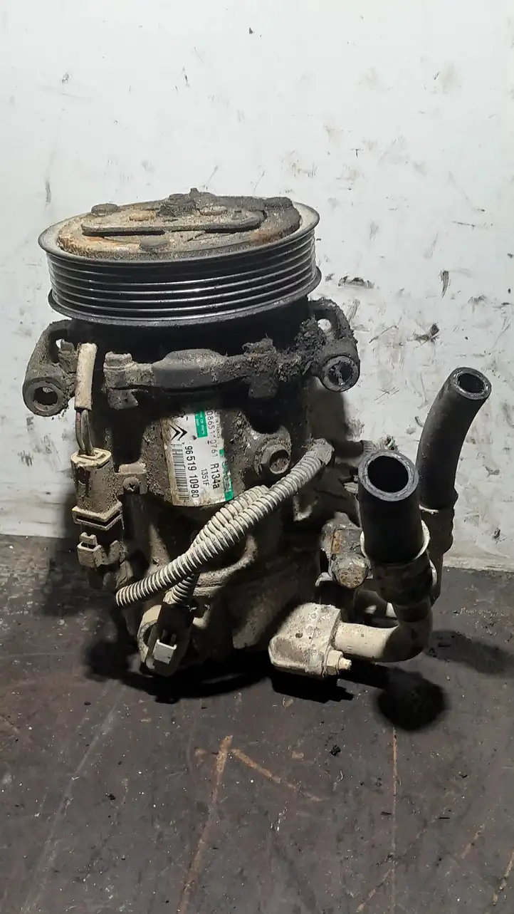 Citroen C4 (2004 - 2008) 9651910980 Компрессор (насос) кондиционера воздуха — фото 1