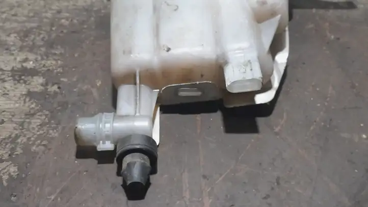 Audi A5 8T 8F (2007 - 2011) 8K0121405E Расширительный бачок — фото 3