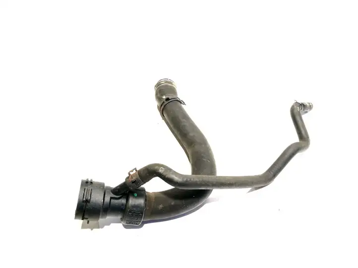 Audi A4 S4 B7 8E 8H (2004 - 2009) 8E0121044B Шланги системы охлаждения — фото 1