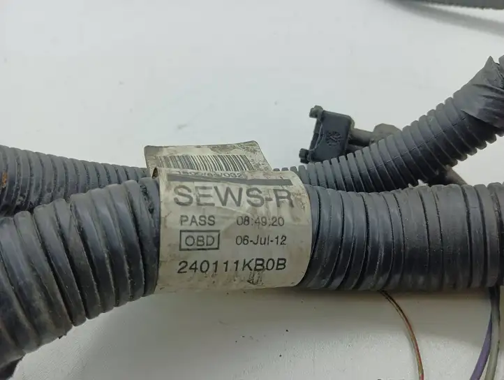 Nissan Juke I F15 (2010 - 2018) 240111KB0B Проводка двигателя — фото 5