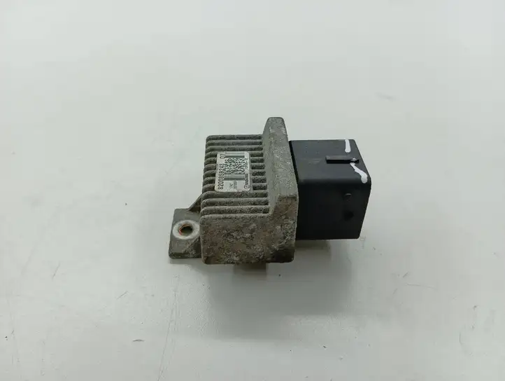 Nissan Juke I F15 (2010 - 2018) 8200859243 Реле накала свечей — фото 3