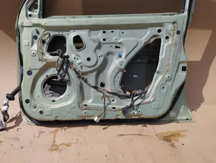 Nissan Micra (2003 - 2007) Дверь — фото 4