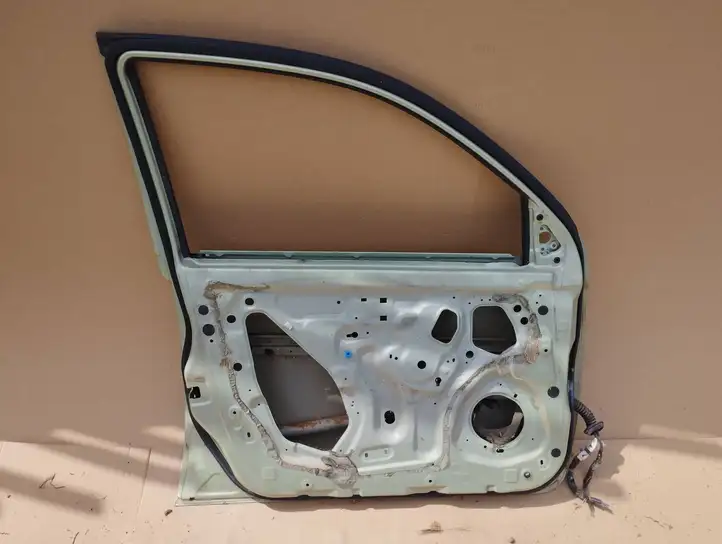 Nissan Micra (2003 - 2007) Дверь — фото 12