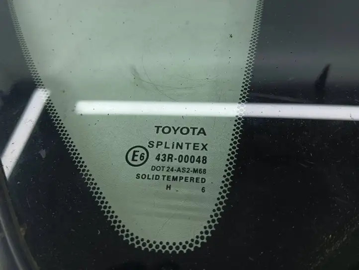 Toyota Corolla Verso AR10 (2004 - 2009) 43R00048 Заднее боковое стекло — фото 6