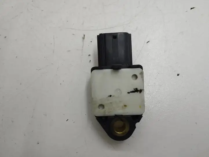 Toyota Corolla E120 E130 (2004 - 2007) 8983102050 Датчик удара SRS — фото 5
