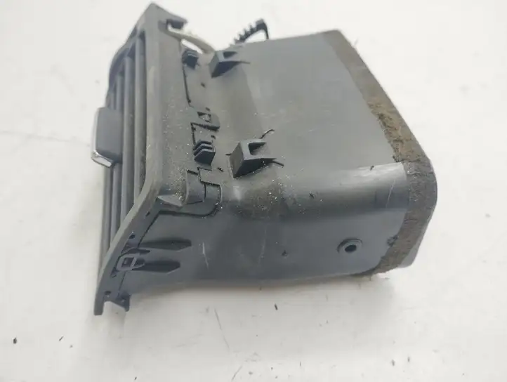 Toyota Corolla E120 E130 (2004 - 2007) 8222 Боковой воздушный дефлектор — фото 4