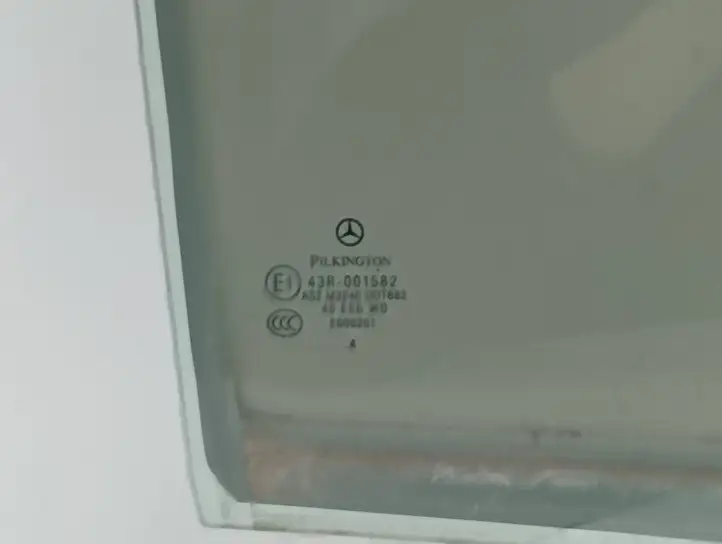 Mercedes-Benz C W203 (2000 - 2007) 43R001582 Стекло задней двери — фото 6
