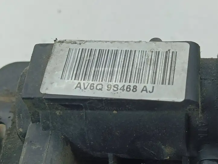 Ford Focus (2011 - 2015) 9687911280 Кронштейн масляного фильтра — фото 5