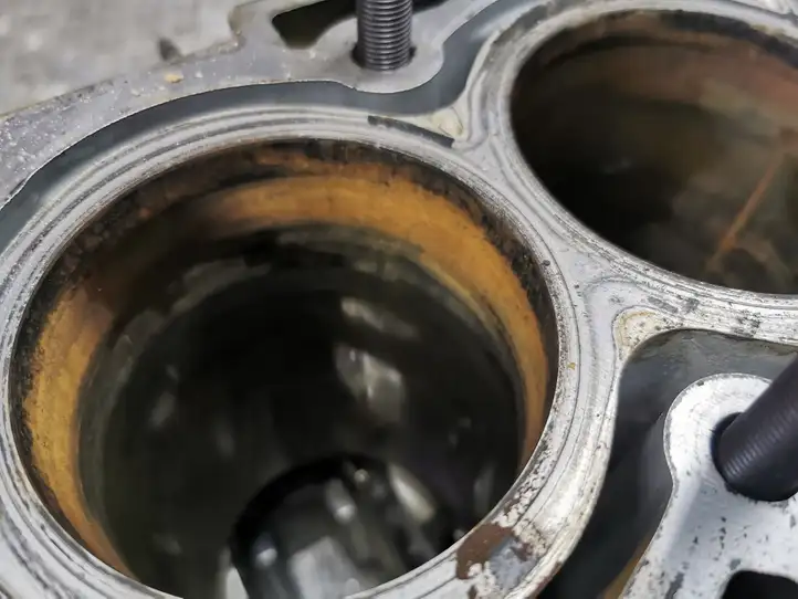 Toyota Corolla Verso AR10 (2004 - 2009) 2AD Блок двигателя — фото 3