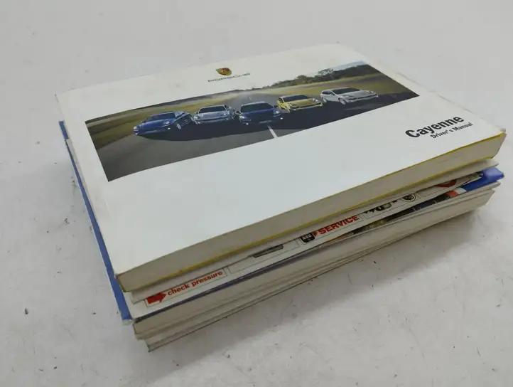 Porsche Cayenne (92A) (2011 - 2017) Сервисная книжка — фото 2