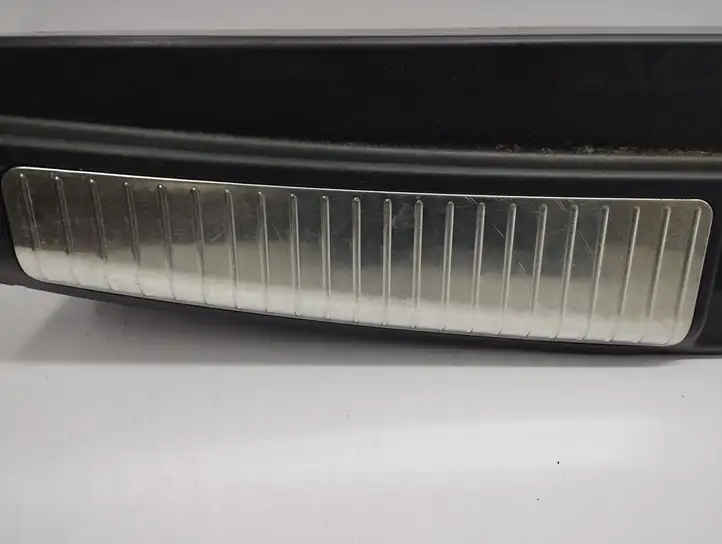 Mercedes-Benz ML W164 (2005 - 2011) A1646900987 Отделка порога багажника — фото 7