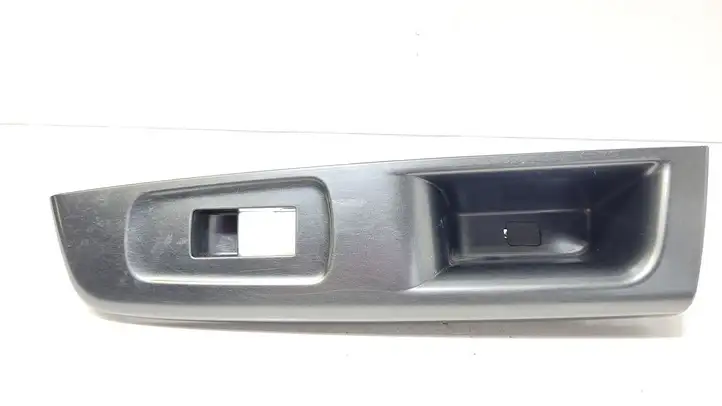 Subaru Forester SH (2008 - 2013) 94266FG500RH Накладка кнопки стеклоподъемника — фото 1