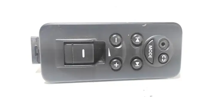 Land Rover Discovery 3 - LR3 (2004 - 2009) YUD501080PVI Блок кнопок стеклоподъемников — фото 1