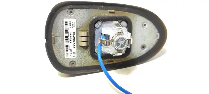Opel Astra J (2009 - 2012) 22786215 GPS антенна — фото 4