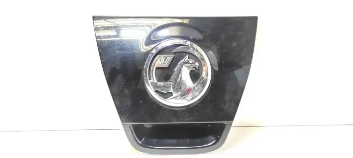 Opel Astra J (2009 - 2012) 13372620 Ручка крышки багажника — фото 1