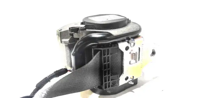 Opel Astra J (2009 - 2012) 617023600 Передний ремень безопасности — фото 4