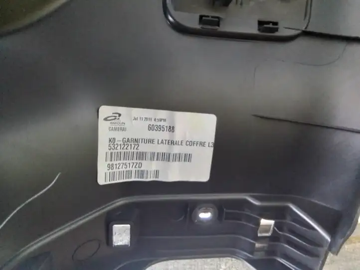 Peugeot Traveller (2016 - ) 98127517ZD Боковая обшивка багажника — фото 3