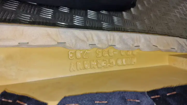 Audi A4 S4 B6 8E 8H (2000 - 2006) 8E9885704 Верхняя боковая отделка заднего сиденья — фото 2