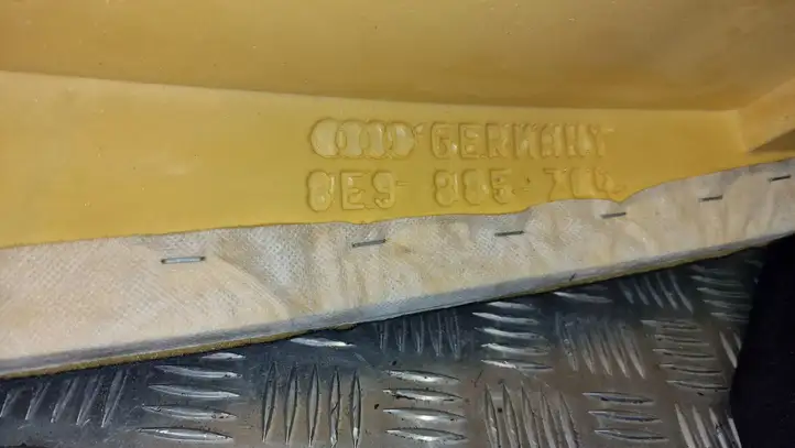 Audi A4 S4 B6 8E 8H (2000 - 2006) 8E9885704 Верхняя боковая отделка заднего сиденья — фото 3