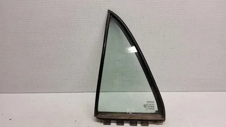 Toyota Corolla E120 E130 (2004 - 2007) 43R00048 Заднее боковое стекло — фото 1