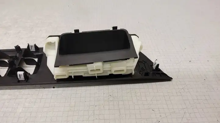 Ford Ecosport (2018 - ) GN15A26691D Накладка кнопки стеклоподъемника — фото 14