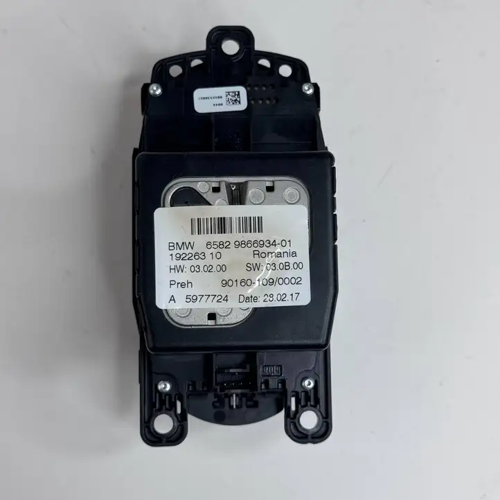 Mini One Cooper F56 F55 (2012 - 2022) 682038603 Магнитола / мультимедийная система — фото 13