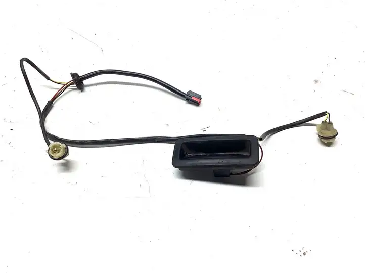 Land Rover Freelander 2 - LR2 (2010 - 2012) Кнопка закрытия крышки багажника — фото 1