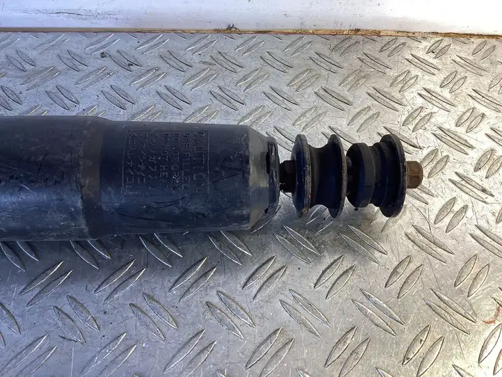 Toyota Land Cruiser (J150) (2009 - ) 4853060240 Кронштейн амортизатора — фото 2