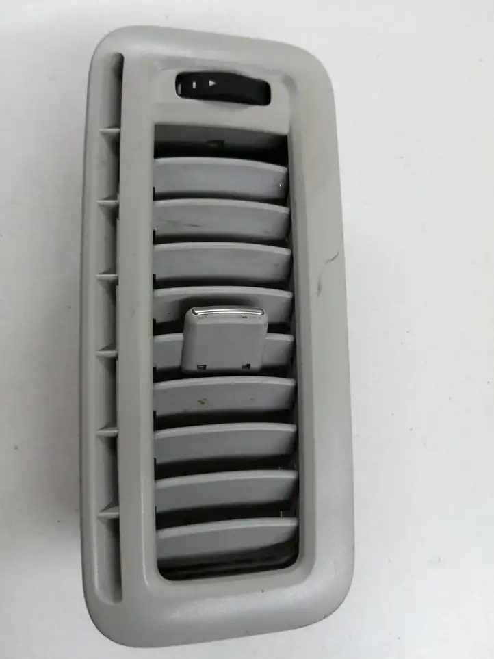 Volkswagen Sharan (2010 - 2015) 7N0820902D Вентиляционная решетка крыши — фото 1