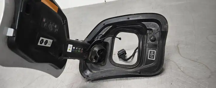 Opel Vivaro (2019 - ) 9832745480 Отделка лючка топливного бака — фото 3