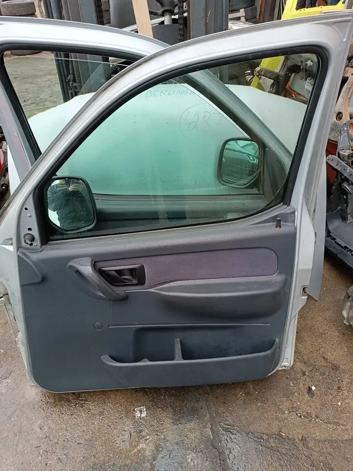 Citroen Berlingo (1996 - 2002) Дверь — фото 2