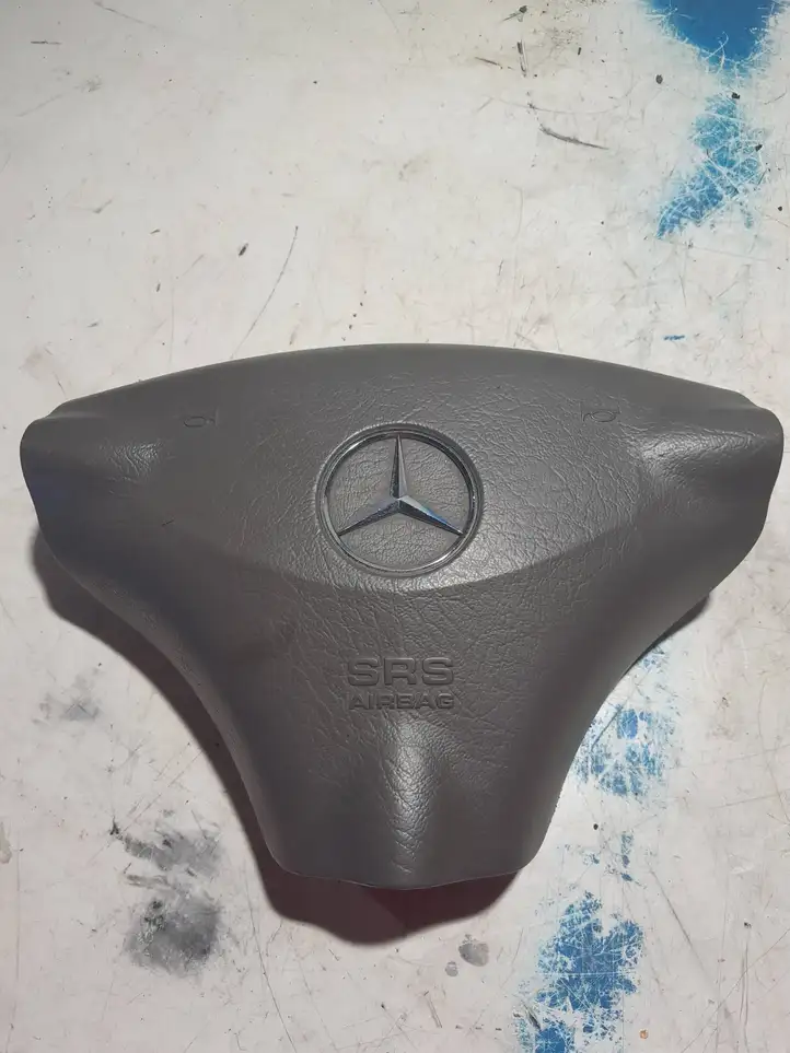 Mercedes-Benz A W169 (2004 - 2012) 1616819923 Подушка безопасности руля — фото 1