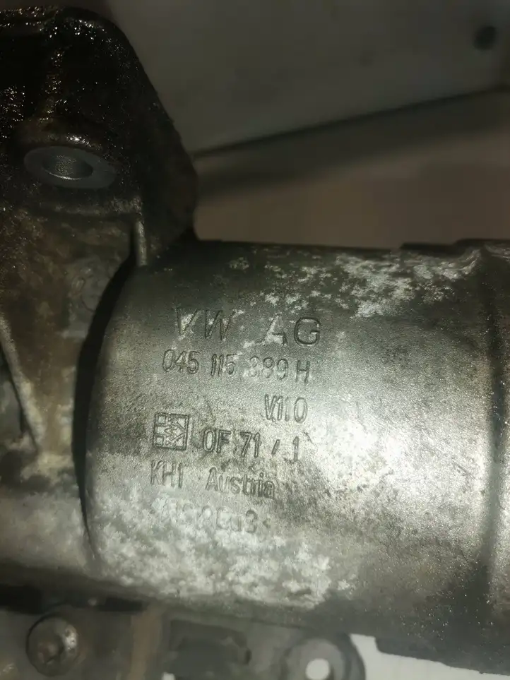 Mitsubishi Grandis (2003 - 2012) 045115389h Кронштейн масляного фильтра — фото 5