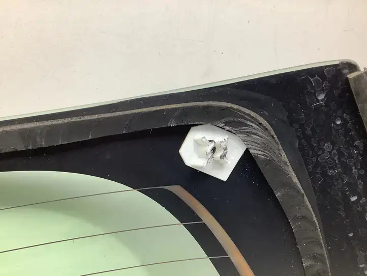 Toyota RAV 4 (XA40) (2012 - 2018) Заднее стекло — фото 6