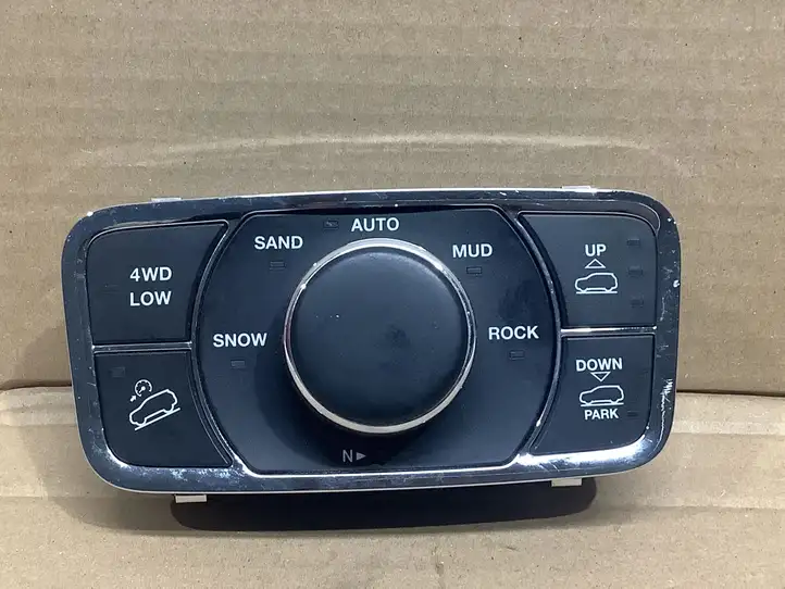 Jeep Grand Cherokee (2010 - 2021) 68141341AD Включатель блокировки дифференциалов — фото 1