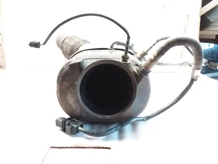 BMW X5M E70 (2010 - 2013) 7812880 Катализатор / DPF / FAP — фото 4