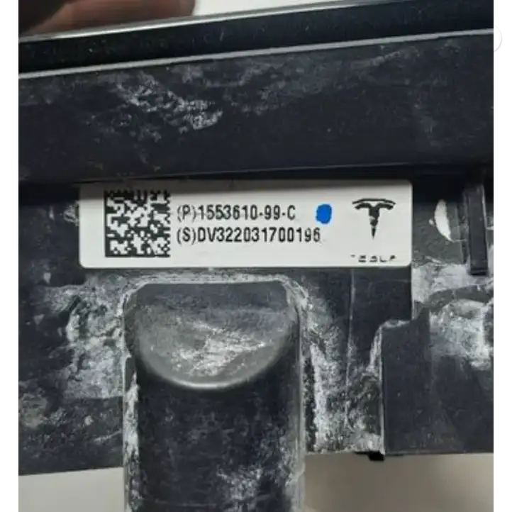 Tesla Model X (2021 - ) 155361099C Крышка зарядного разъема — фото 4