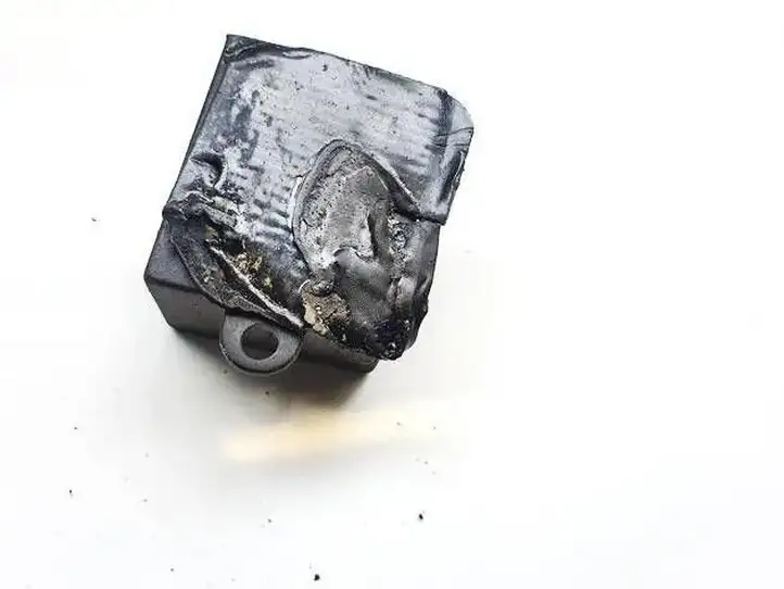 Toyota Avensis T250 (2003 - 2006) 52400006 Реле крюка для прицепа — фото 3