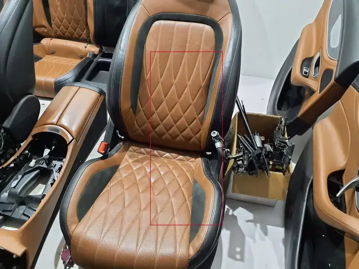 Mercedes-Benz AMG GT 4 x290 w290 (2018 - ) Комплект салона — фото 15