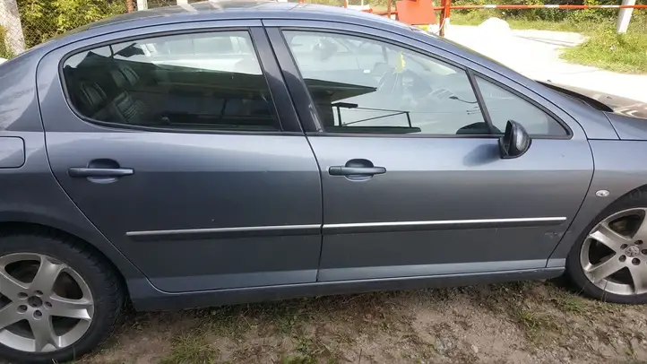 Peugeot 407 (2004 - 2011) TRIPLEX Стекло передней двери — фото 1