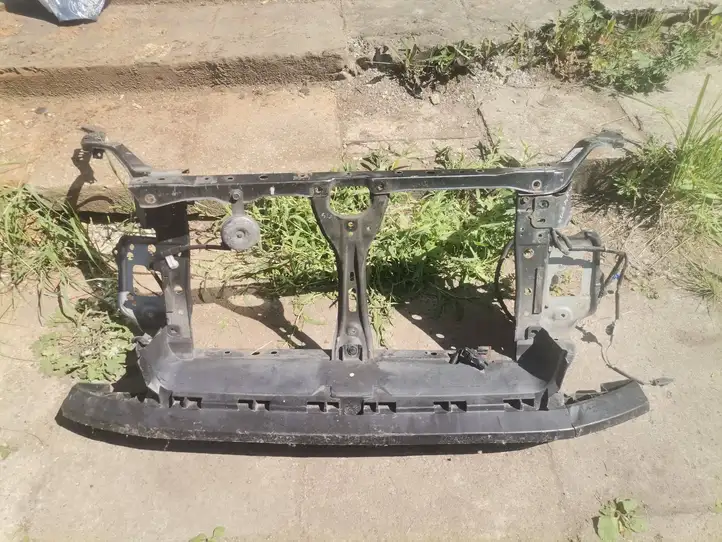 Subaru Outback (2009 - 2014) 08708502503 Панель радиаторов двигателя — фото 1