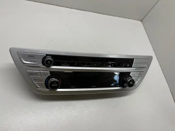 BMW 7 G11 G12 (2015 - 2022) 5A09B18 Управление климат контролем — фото 2