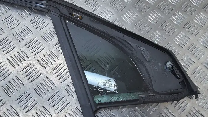 Cadillac XT6 (2019 - ) Форточка двери — фото 2