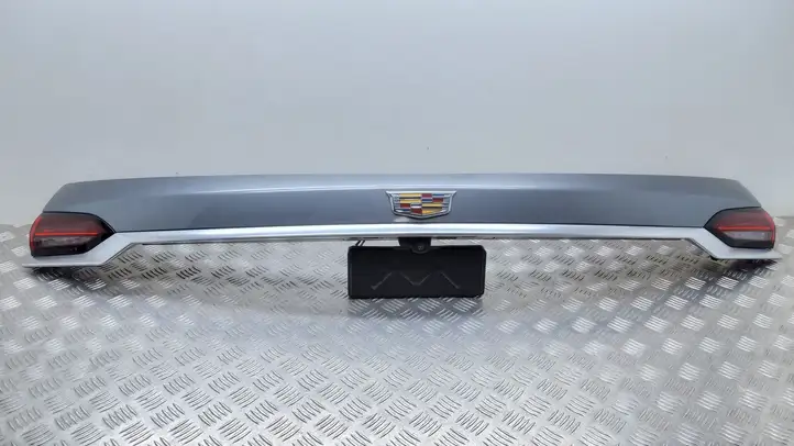 Cadillac XT6 (2019 - ) Комплект обшивки крышки багажника — фото 12